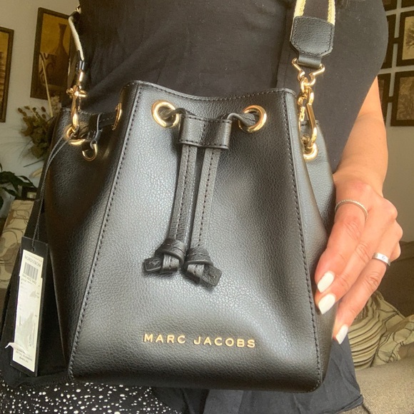 Authentic THE MARC JACOBS Leather Drawstring bucket bag - Picture 7 of 16